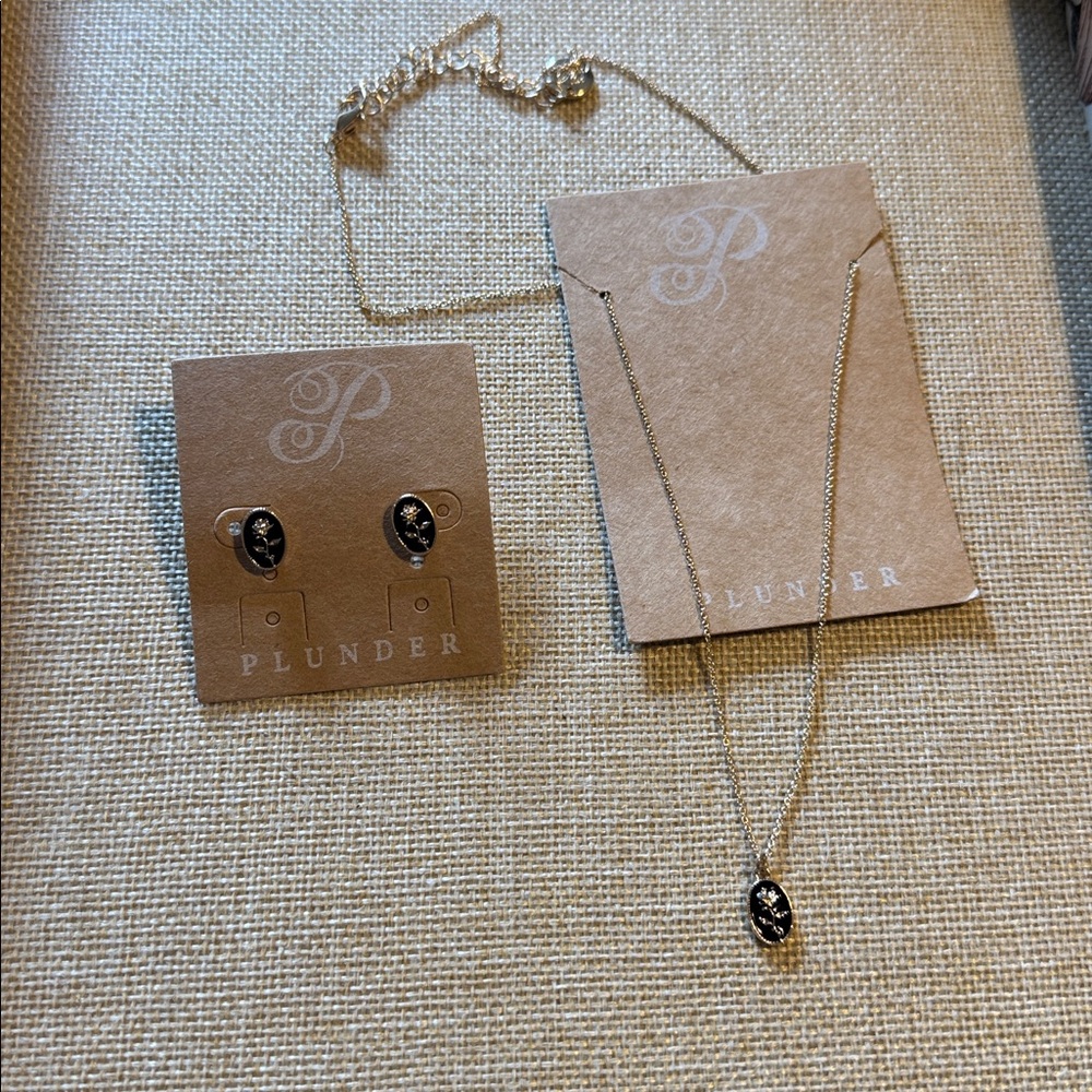 Plunder Gold and Black Flower Jewelry Set